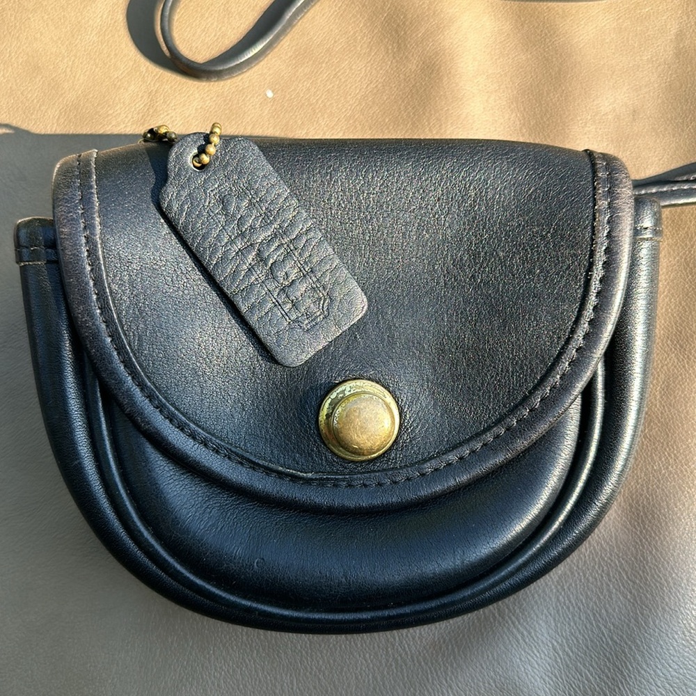 Coach Vintage Crossbody / Shoulder Bag or can be worn on belt - Picture 9 of 16